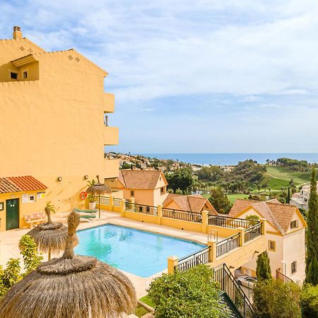 Fabulous Golf Front Apartment With Pool And Seaview بينالماذينا المظهر الخارجي الصورة